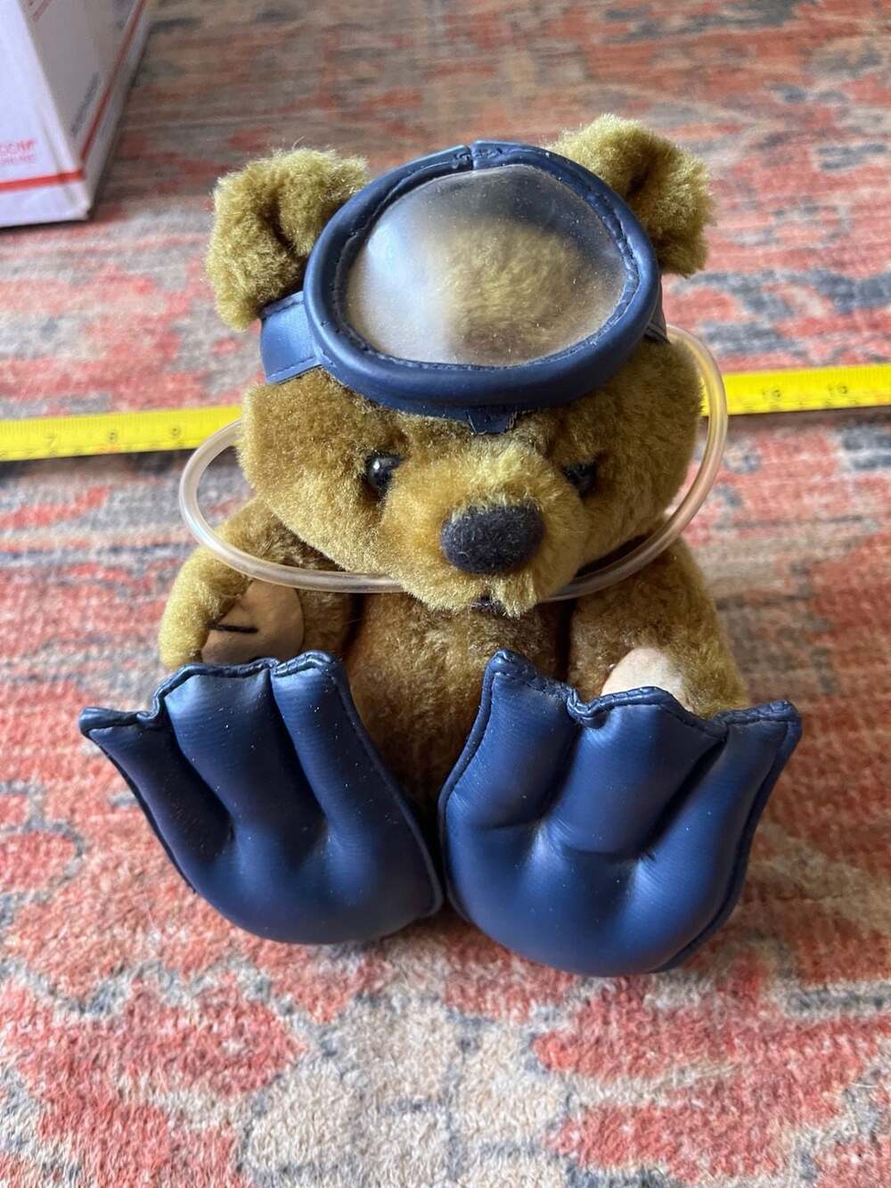 Vintage 1994 The Petting Zoo Aquarium Scuba Bear Plush with Air Tank and Flipper